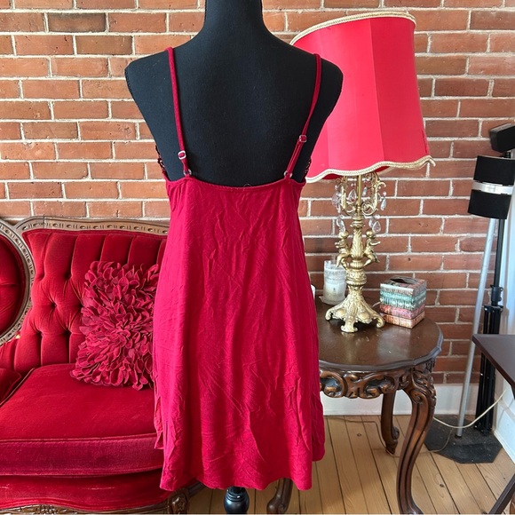 Arianne red nightie - Picture 2 of 3